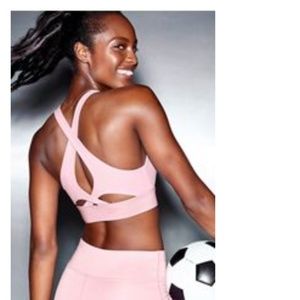 Fabletics Ella High Support Sports Bra - L